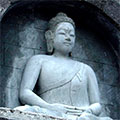  Statue im Buddhistischen Kloster 